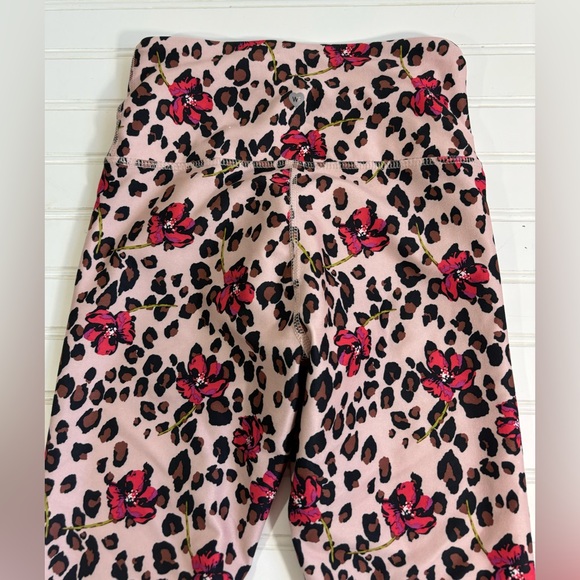 Wildfox Sweat Leopard Print Floral High Waisted Leggings Athletic Womens Small - Picture 12 of 13